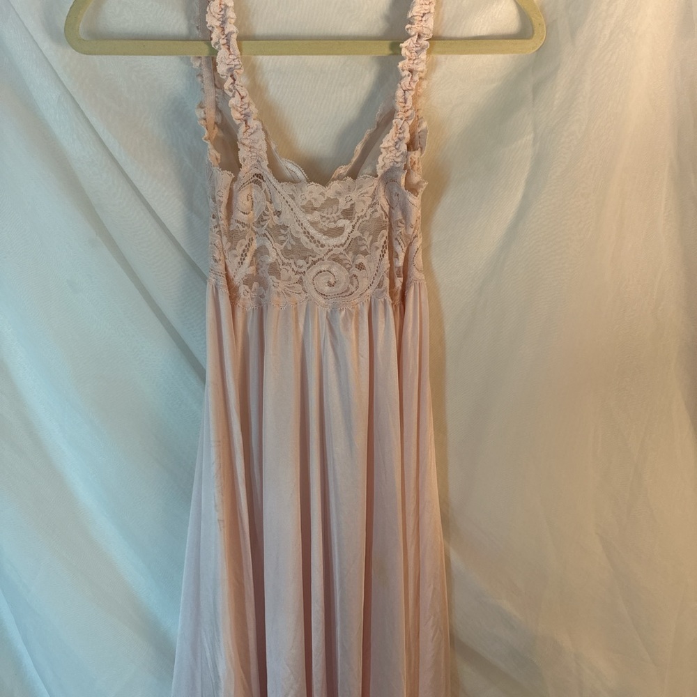 RARE Vintage - Olga blush pink nightgown with lace bust, size 32 - Picture 4 of 6